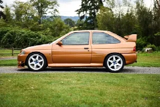 Foto 1 di 7: FORD Escort  