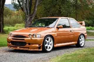 Foto 7 di 7: FORD Escort  