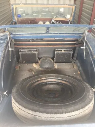 Foto 2 di 6: TRIUMPH 1800  