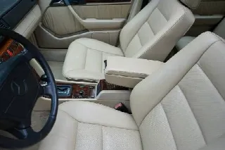 Foto 5 di 8: MERCEDES-BENZ 420 