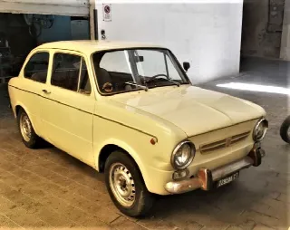 Foto 6 di 7: FIAT 850 Special 