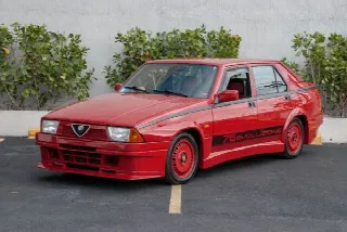 Foto 1 di 1: ALFA ROMEO 75 Evoluzione 