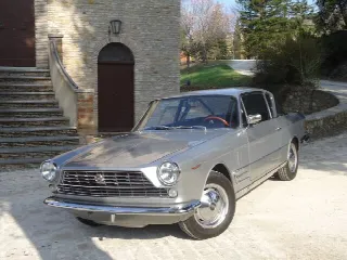 Foto 1 di 36: FIAT 2300 S 