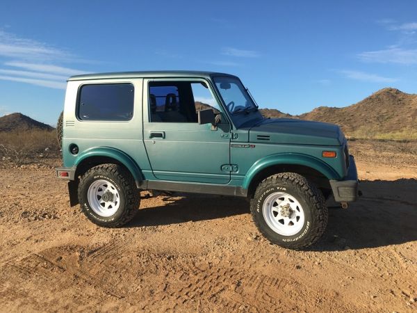 SUZUKY Samurai  