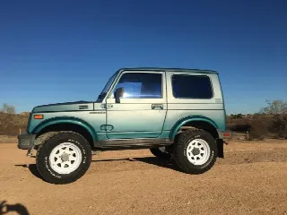 Foto 3 di 6: SUZUKY Samurai  