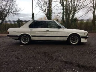 Foto 3 di 4: ALPINA E28 