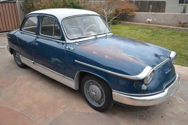 PANHARD PL17 