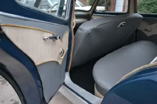 Foto 3 di 6: PANHARD PL17 