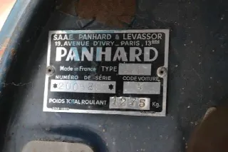 Foto 5 di 6: PANHARD PL17 