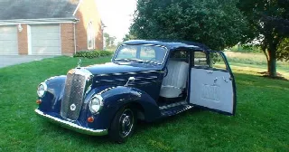 Foto 2 di 8: MERCEDES-BENZ 220  