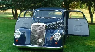 Foto 3 di 8: MERCEDES-BENZ 220  