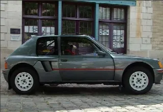 Foto 1 di 10: PEUGEOT 205 T16 