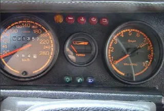 Foto 4 di 10: PEUGEOT 205 T16 