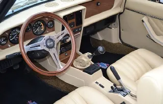 Foto 4 di 6: FIAT 124  