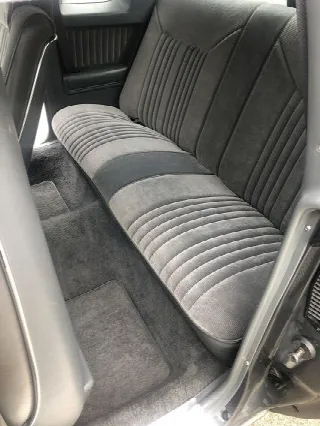 Foto 4 di 6: OLDSMOBILE 442  