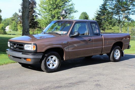 MAZDA B3000 