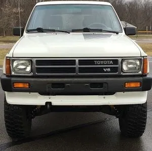 Foto 1 di 6: TOYOTA 4 Runner  