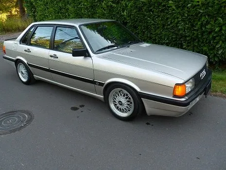 AUDI 4000