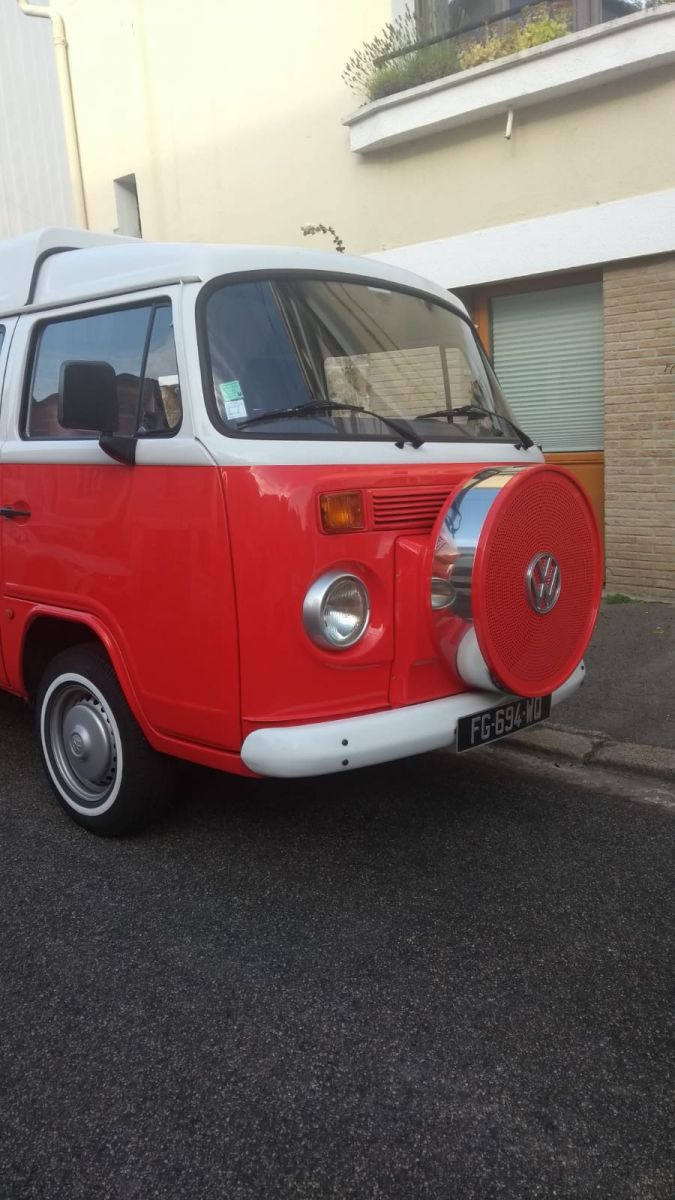 Volkswagen T2 Kombi   