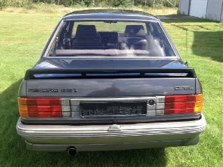 Foto 2 di 6: OPEL Rekord  