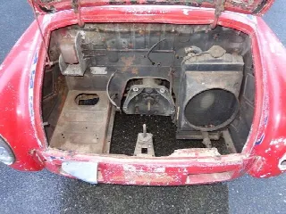 Foto 5 di 6: FIAT Abarth necessita di restauro 
