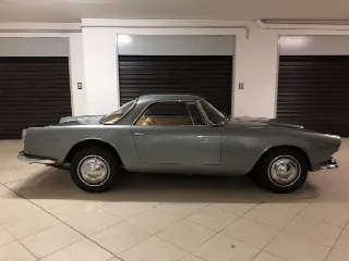 Foto 2 di 20: LANCIA Flaminia touringsuperleggera 2.8 GT   