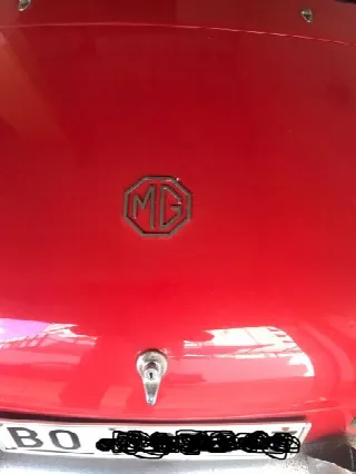 Foto 3 di 10: MG B cabriolet  