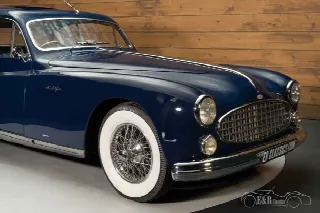 Foto 5 di 10: DELAHAYE 235