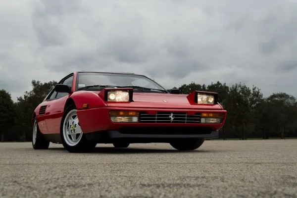 FERRARI Mondial