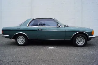 Foto 3 di 6: MERCEDES-BENZ 280CE 