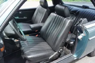 Foto 2 di 6: MERCEDES-BENZ 280CE 