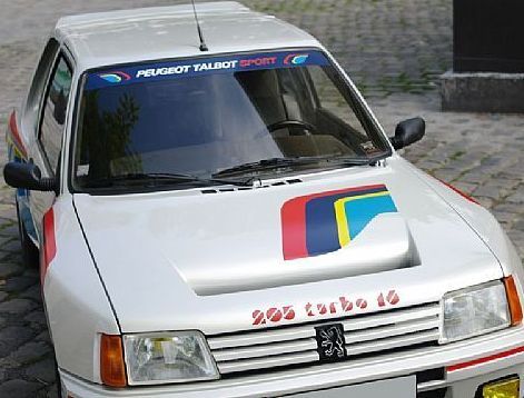 PEUGEOT 205 