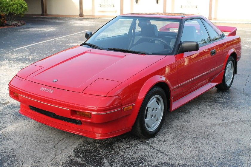 TOYOTA MR 2 