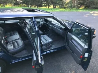 Foto 2 di 6: VOLVO 740  