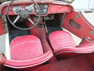 Foto 4 di 8: TRIUMPH TR3A  