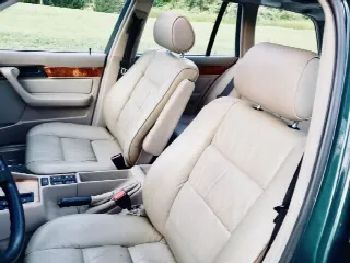 Foto 3 di 6: BMW 525  