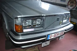 Foto 5 di 5: VOLVO 262 C 