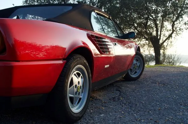 FERRARI mondial 3.2 cabriolet