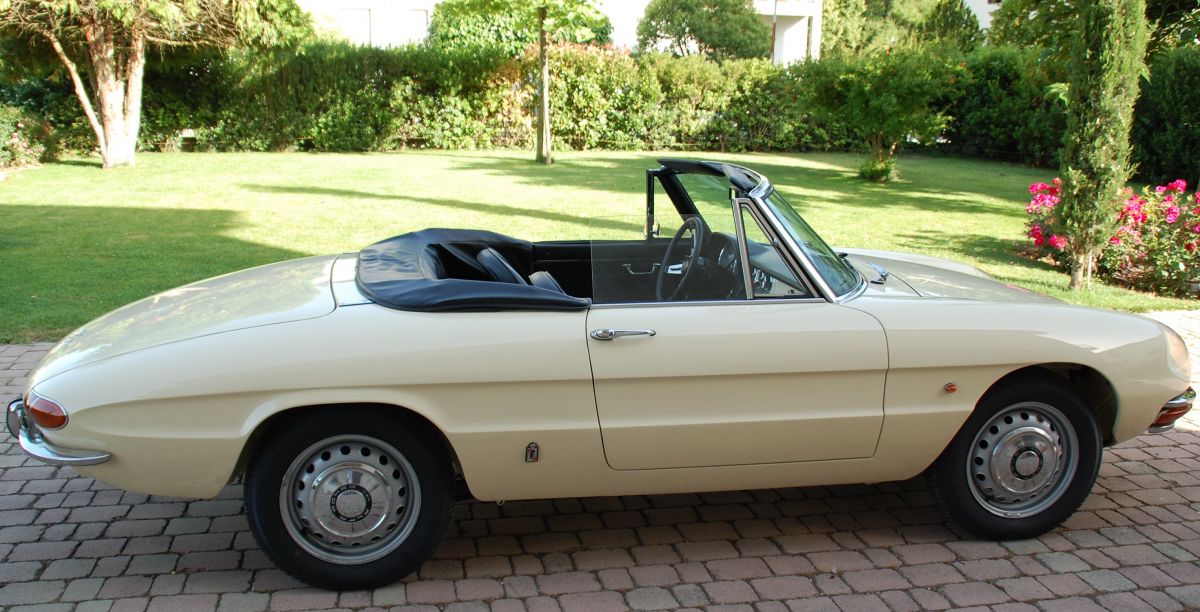 ALFA ROMEO Spider osso di seppia 