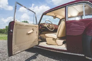 Foto 2 di 6: LINCOLN Continental  