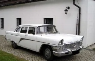 Foto 2 di 2: GAZ  Chaika