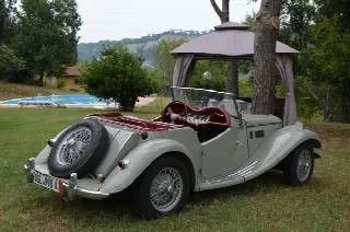 Foto 2 di 9: MG TF  