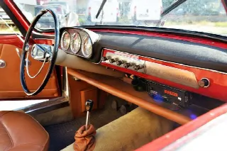 Foto 25 di 44: LANCIA Appia Convertibile Vignale 2a serie conservata 