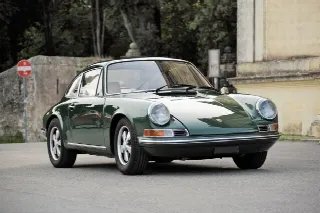 Foto 11 di 14: PORSCHE 911(1963-1973) 2.2 T 