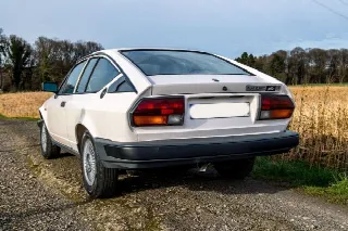 Foto 3 di 3: ALFA ROMEO Alfetta GTV 2.0 
