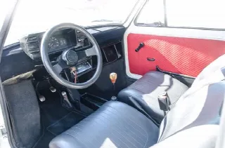 Foto 3 di 8: FIAT 126  