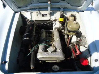 Foto 5 di 5: ALFA ROMEO Giulietta 1.3 berlina  