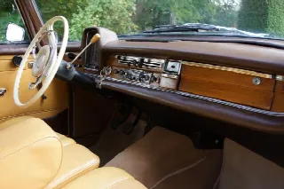 Foto 5 di 8: MERCEDES-BENZ 1966 
