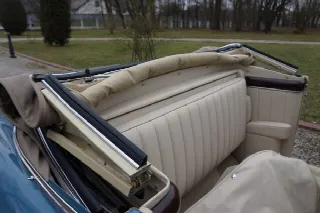 Foto 7 di 14: MERCEDES-BENZ 220 S Convertible 