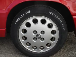 Foto 8 di 12: ALFA ROMEO Duetto Spider 2.0 tipo 115 A1 